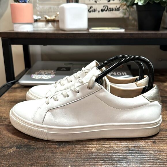 Banana Republic White Leather sneakers size 8.5 - Picture 3 of 10